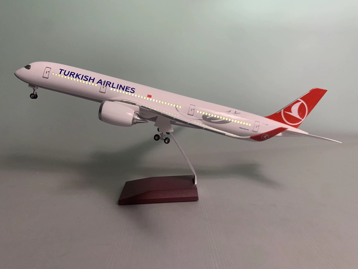 Airbus A350 - Échelle 1:142 - Finition Premium