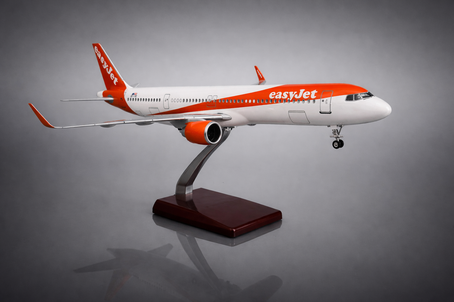 Airbus A321 Easy-Jet- Échelle 1:100 - Finition Premium Détaillée