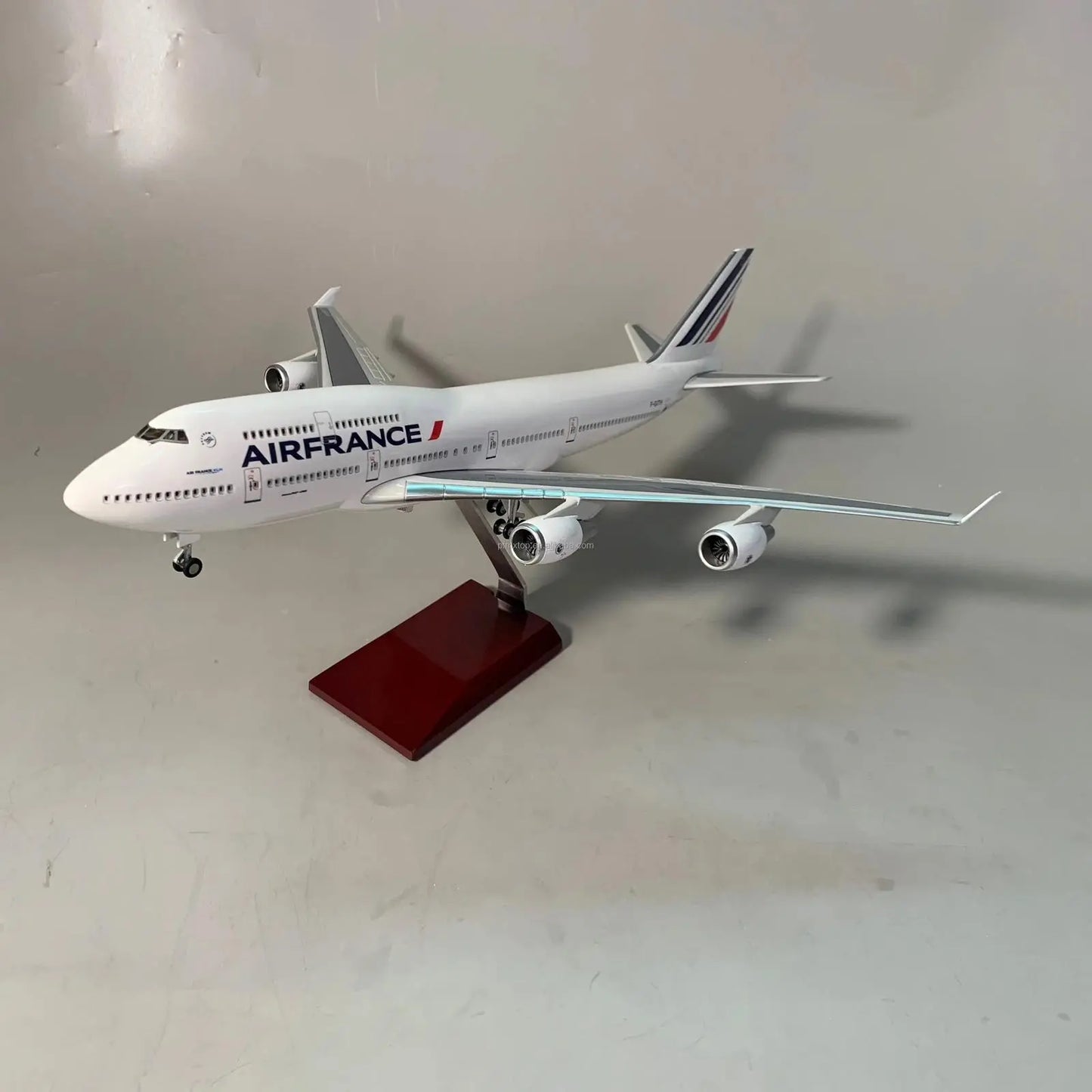 Boeing 747 – Échelle 1:150 – Finition Premium