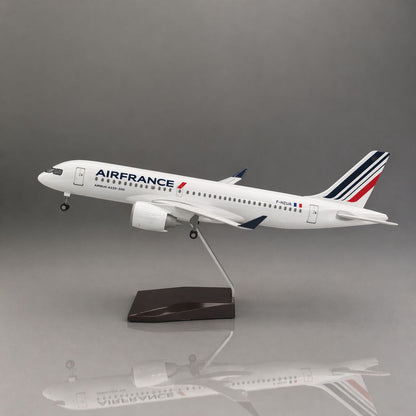 Airbus A220-300 Air France 1:100 38cm finition Premium