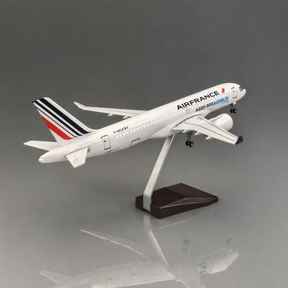 Airbus A220-300 Air France 1:100 38cm finition Premium